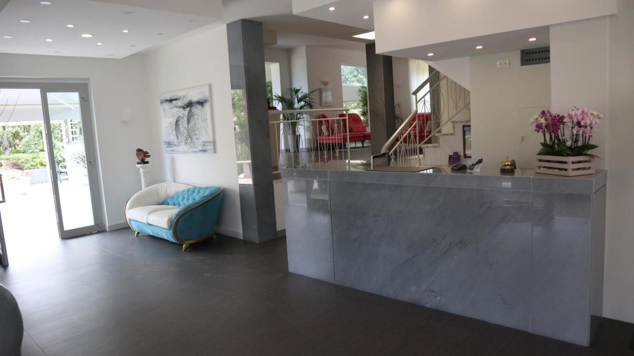 Park Hotel Giusy Λίντο ντι Καμαϊόρε Εξωτερικό φωτογραφία