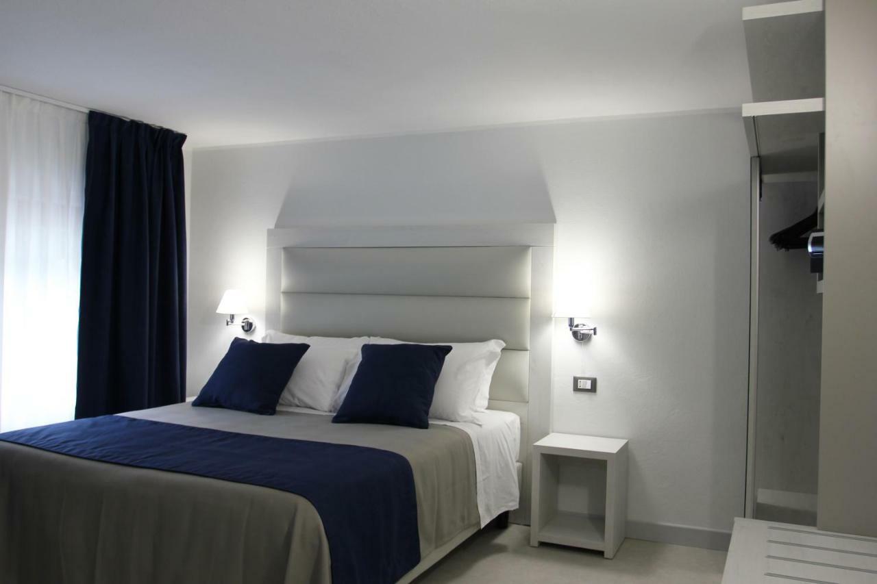 Park Hotel Giusy Λίντο ντι Καμαϊόρε Εξωτερικό φωτογραφία